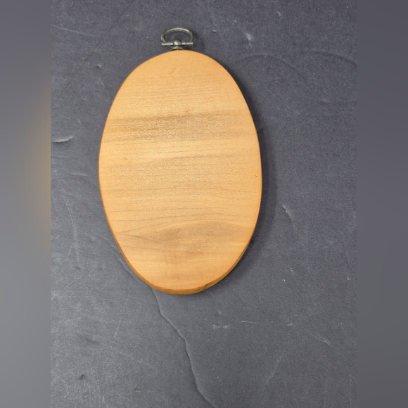 Vintage Wooden Oval Mushroom Wall Hanging - Picture 3 of 3